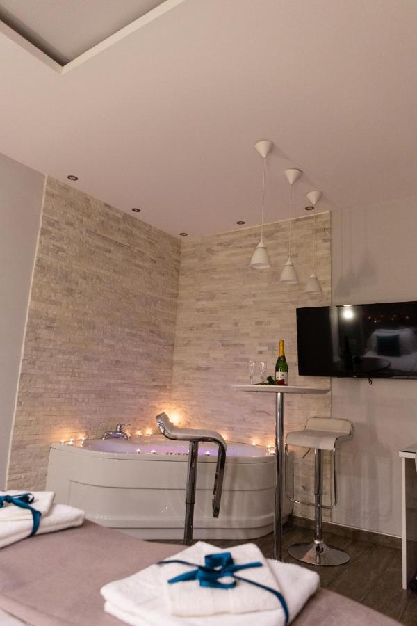 Spa Apartment Nalis Ni Exteriör bild